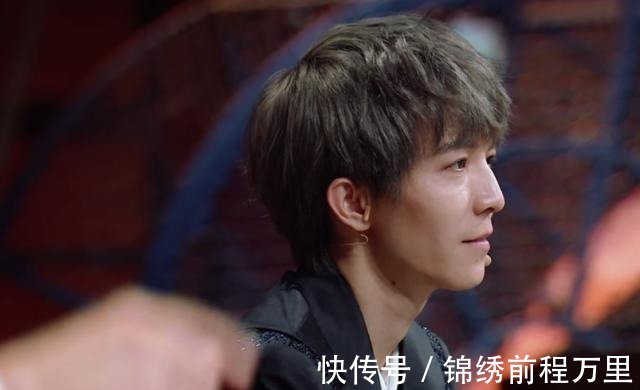 手撕|爾冬升手撕郭敬明之后，在場(chǎng)評(píng)委紛紛發(fā)表感言，畫面極度虛偽