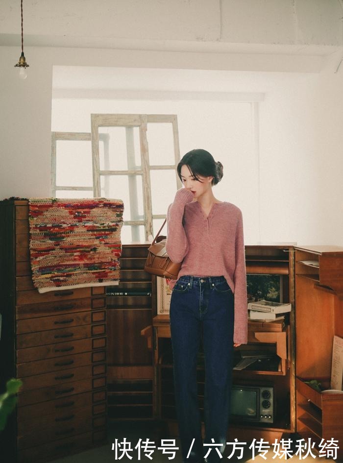 时尚|韩风短款羽绒服+毛衫的时尚搭