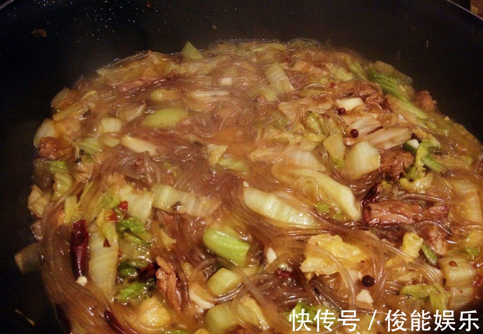 粉条和豆腐才是绝配,教你做炖菜,独家秘方,好吃省事,上桌吃光