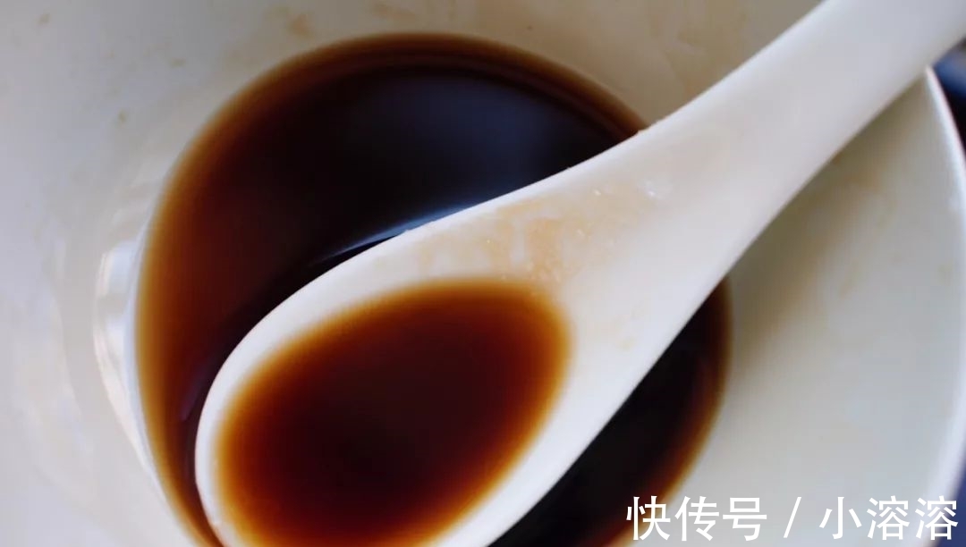酸甜汁|做豆腐时多加一个鸡蛋,外皮酥脆,酸甜可口,家里人都喜欢吃!