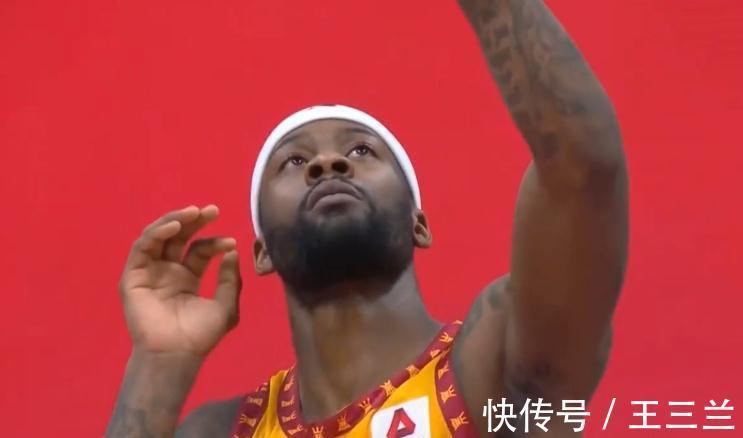 CB22连败,CBA弱旅麻木了!外援得分9-48遭碾压,无人可堪大用