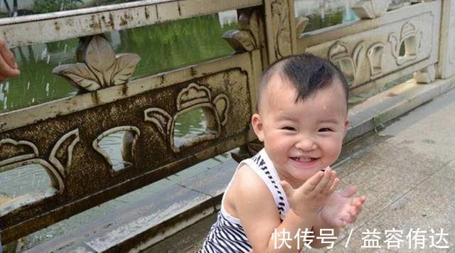 钢琴|“孩子口渴,喝你一口饮料咋啦”老奶奶强词夺理,女孩霸气回怼