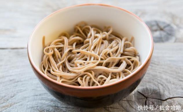 青菜|糖尿病人吃荞麦面条时，注意这3点，不影响血糖