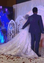 |精选搞笑GIF:这是我见过化妆化的最好的了,绝对的真材实料!