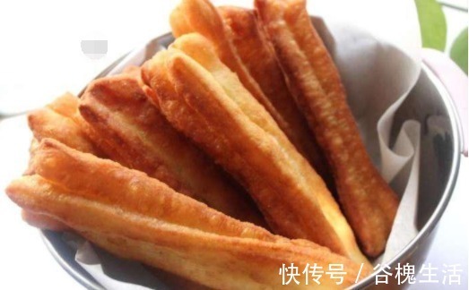 学会这样炸油条,你就可以开店了,外酥里嫩,太好吃