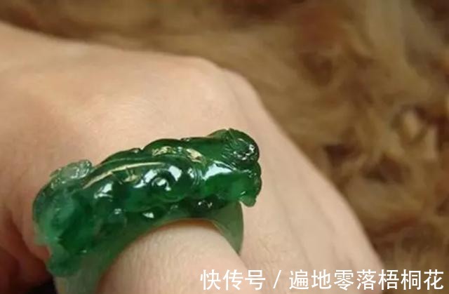 戒指|翡翠戒指虽好,可不要乱佩戴噢!