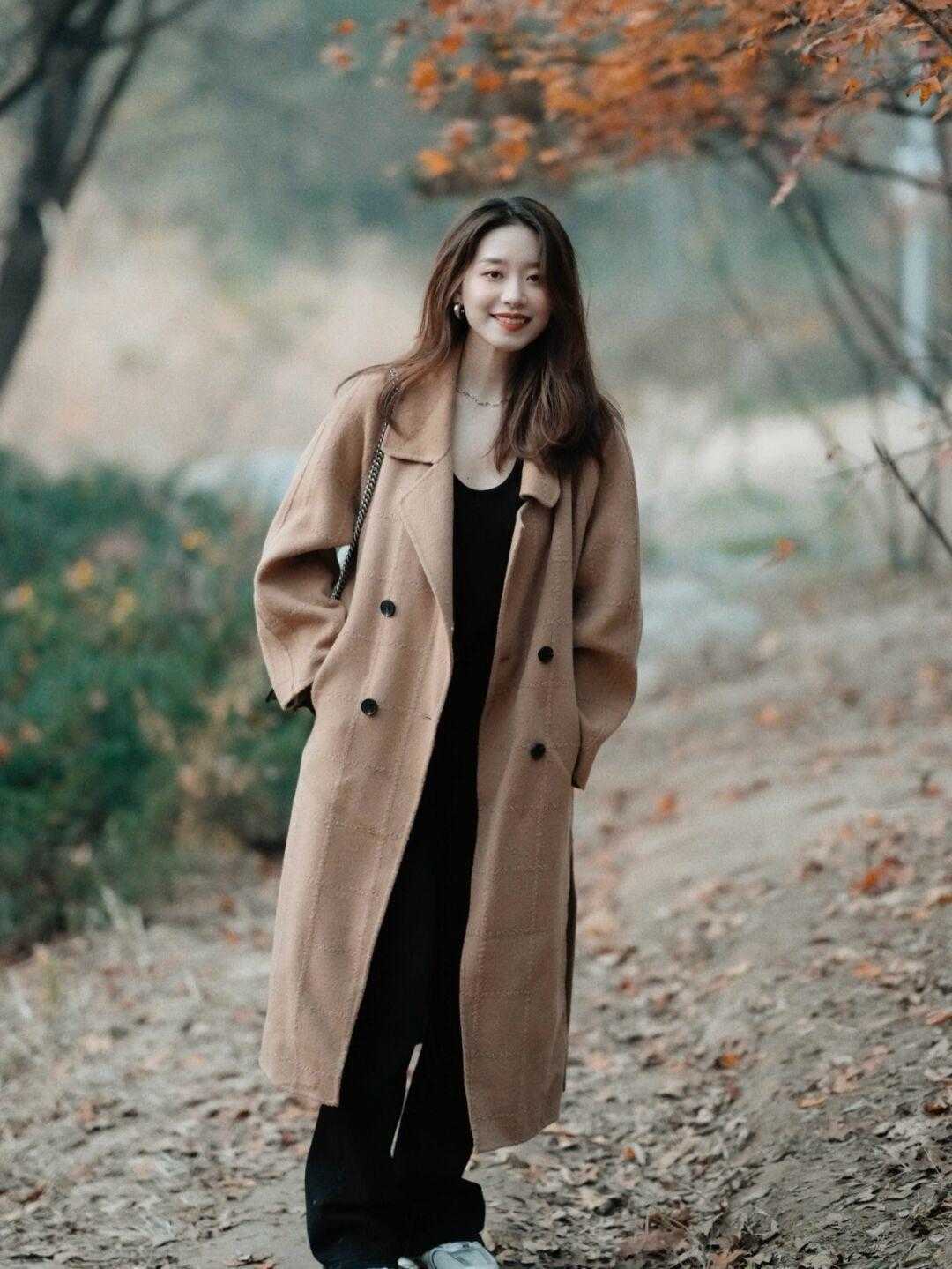毛衣|冬色的大衣搭配,就该有森林的气息