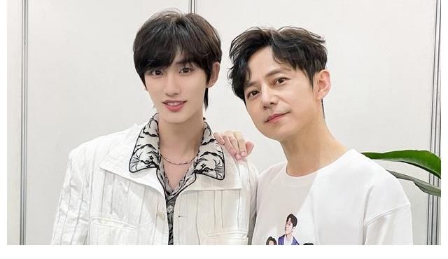 芒果臺主持陣容大洗牌：兩大家族落幕，齊思鈞成“臺柱子”