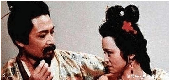 《红楼梦》中曹雪芹埋下最可怕的伏笔,贾家从头至尾没有婴儿出生