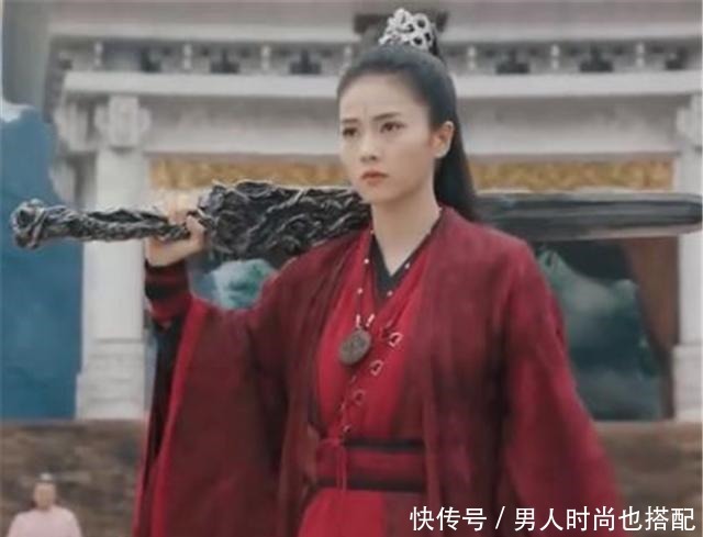 进门|夫君纳妾，妻子提刀赶去，进门后却放下刀，说了八个字引用至今