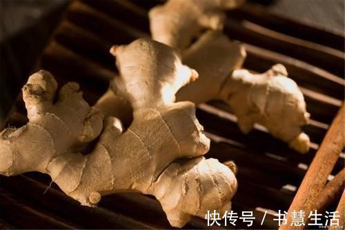 睡眠|失眠是“吃”出来的？远离4食，常饮1茶，睡眠或许会慢慢变好