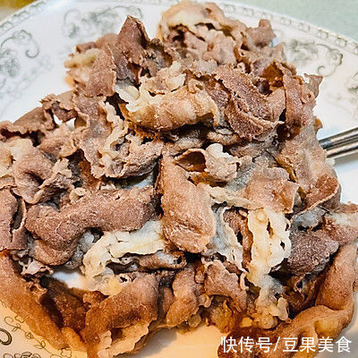 孜然粉辣椒粉|#一口新年味，全家享佳味#炒烤肉（贝勒爷烤肉）