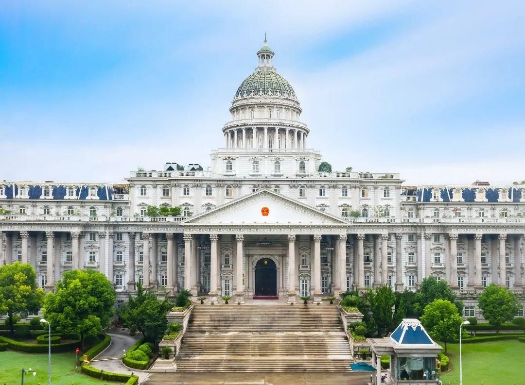  新鲜出炉|速来围观！闵法最美瞬间投票结果新鲜出炉，前三名是......