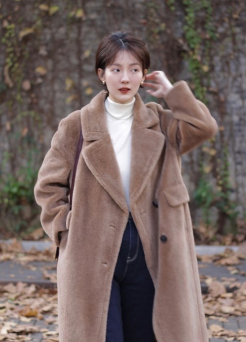 搭配|天冷了,今年流行“大衣+牛仔裤”简约大气,意外美出新高度!