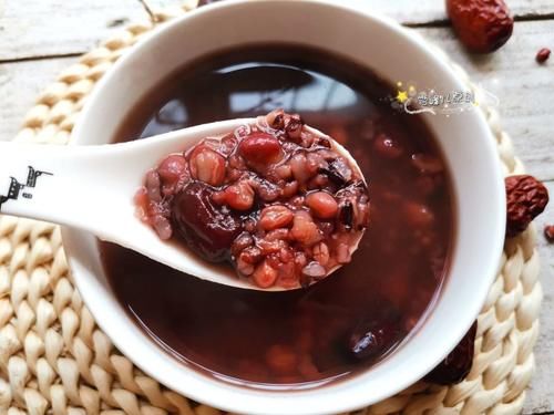 80岁的奶奶每天都喝它,腿脚好身体棒,做法简单不复杂,全家都喜欢