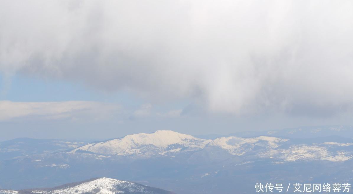 陈子昂&唐朝最孤独的一首诗,只有22个字,千百年来无人超越