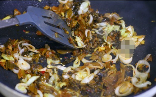 这碗面,酸爽开胃,百吃不厌,比凉面还好吃