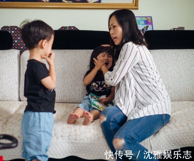 小学生|小学生帮妈妈写请假条火了,单位领导看完泪目奖励千元休假5天