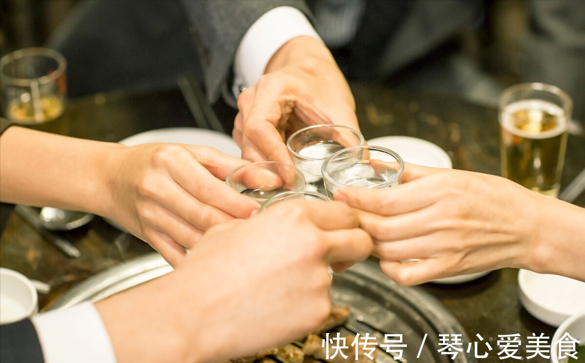 排尿困难|喝酒后很快就要小便,与喝酒后许久都不小便,哪种人的肾更健康?