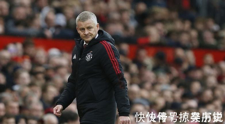 C罗|0-2!曼联32年主场噩梦诞生,C罗孤独:5次丢球权,索帅还在画饼