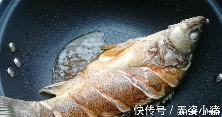 鱼肉|不管煎什么鱼,煎鱼前多做一步,鱼皮不破不粘锅,肉嫩还入味