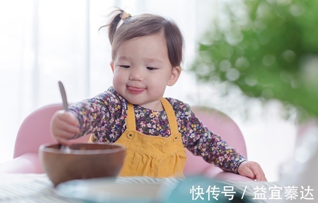 调味料|刚过1岁的孩子能不能吃大人饭？6项建议家长要知晓，吃对不伤身