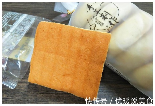 买面包时,遇到3种我扭头就走,教你挑选好吃面包,新鲜又美味