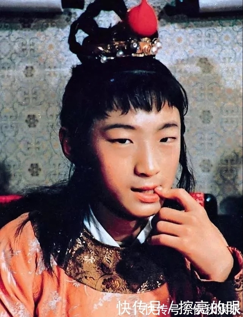 元春!人人唾弃的赵姨娘,凭借了不起的举动,迫使王夫人吃斋念佛