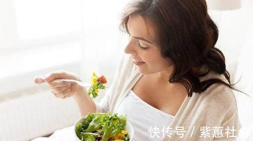 胎儿|孕妈尽量不吃这3种蔬菜,易引起“宫缩”,为了胎儿别再任性了