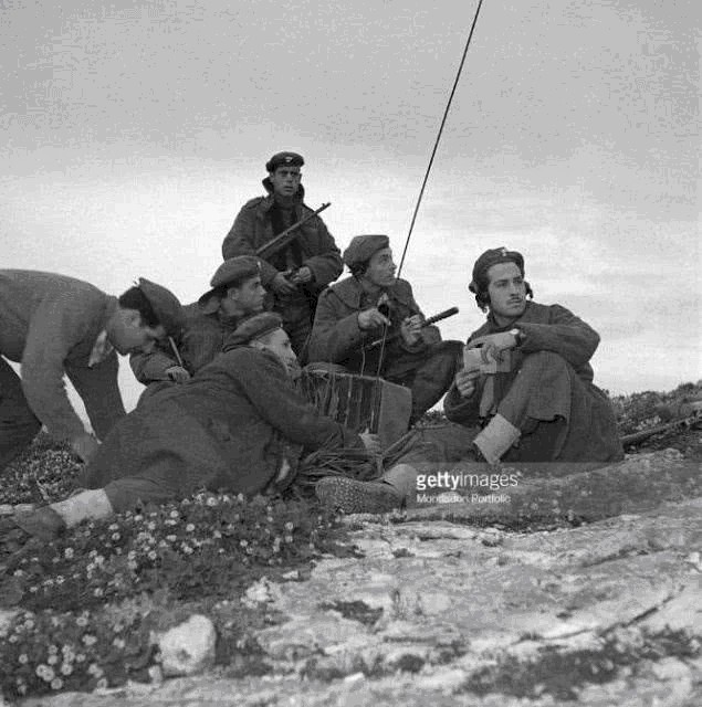 武器|1950年的意大利军队，还在用二战旧武器，为何不愿更换新装备？