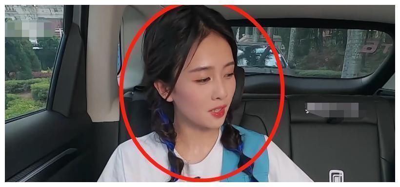 跑男|白鹿《跑男9》生圖流出，玩游戲時(shí)滿頭大汗，脫妝后暴露真顏值