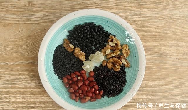 早餐喝它胜过喝牛奶！8款豆浆的配方，每天一杯，精神饱满过秋天