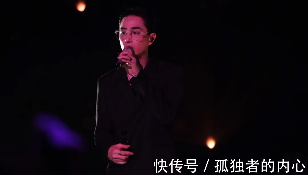 蘇感|爆火的“斯文敗類”風(fēng)怎么回事?網(wǎng)友紛紛被迷倒:我就喜歡壞的!