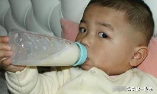 安抚奶嘴|孩子3岁前，几样东西尽量帮宝宝“戒掉”，宝妈不要太心软了！