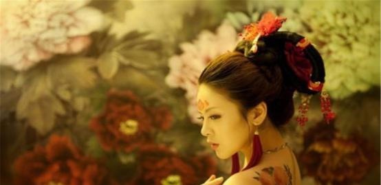 宇文化及!她国色天香,十三岁就做了王妃,此后服侍过六位帝王!