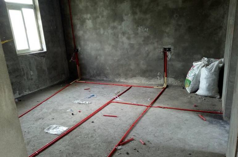 胶带|如果水电师傅把电线水管铺成这样,一定要翻工,不要给工钱