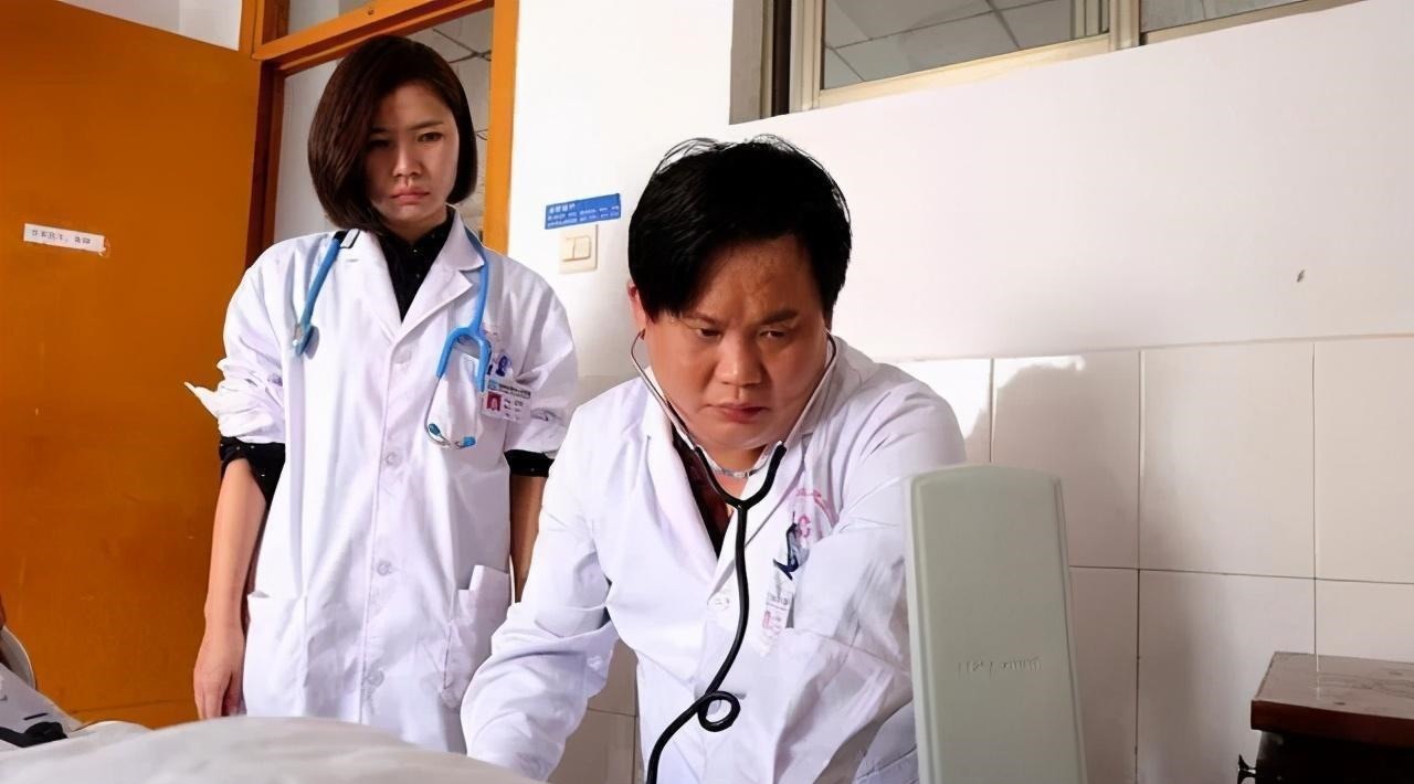 红肉|17岁男孩,一天跑8次厕所,医生查出原因,父母抱头痛哭不相信