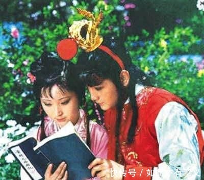 女子|红楼梦里出现的第一个女子，命运悲惨，却是贾宝玉的暗恋对象！