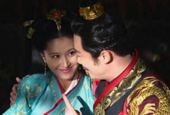 身上|芈月传：魏美人背靠魏国，为何被郑袖害死，你看当初她做了什么？