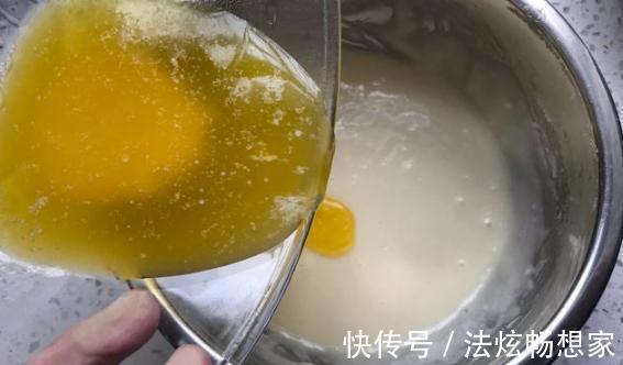 平底锅就能搞定的芝麻薄脆饼,做法一看就会,吃一口就上瘾