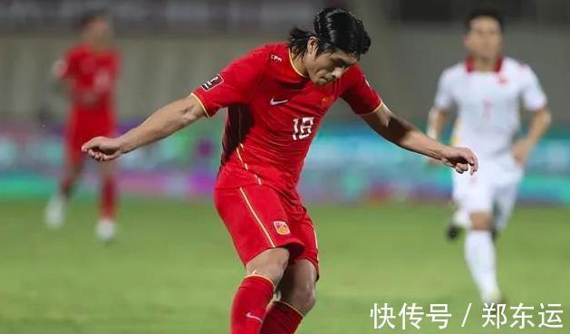 高准翼|李霄鹏调整国足：3李铁不用之人将获首发，高准翼韦世豪有望归队