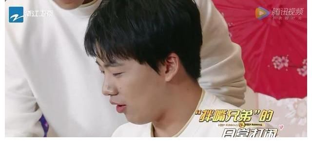 周洁琼|游戏中扒沙溢裤子,逼郭麒麟使用旧吸管,《奔跑吧》蔡徐坤惹争议