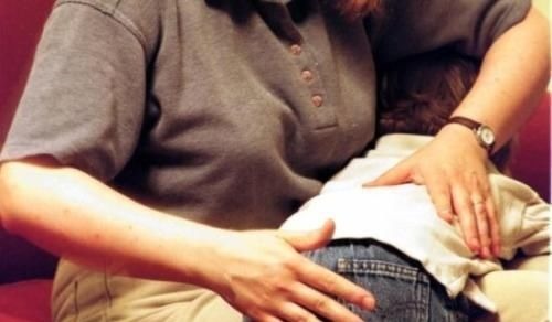 卤鸡腿|8岁男孩被妈妈打进医院,孩子的“生命线”,父母再生气也不能打