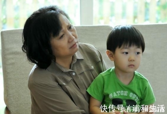 宝爸|新生儿出生后,第一个抱的不能是这3类人,关系再好也必须拒绝