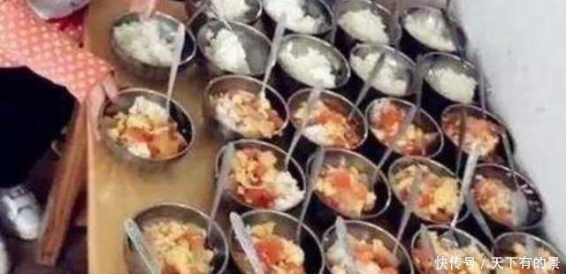 营养均衡|孩子总夸幼儿园饭菜香，每顿能吃两碗，看到午餐照后宝妈深受打击
