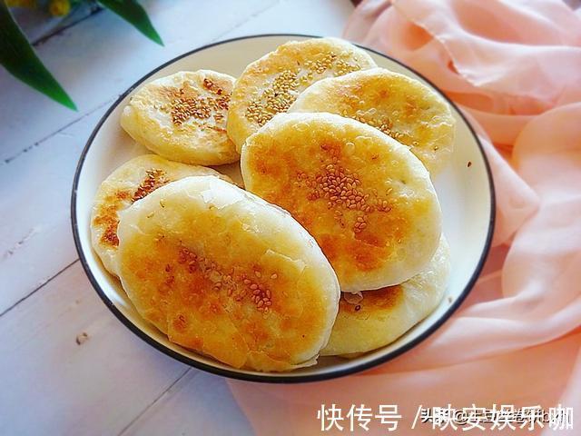 做法|这饼怎么吃都吃不够,咬一口直掉渣,酥脆香甜又暄软,做法真简单