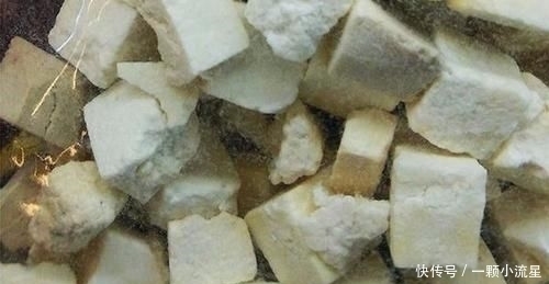 一两茯苓一两金,茯苓有绝配,搭着一起喝,脾不虚了,湿气也没了