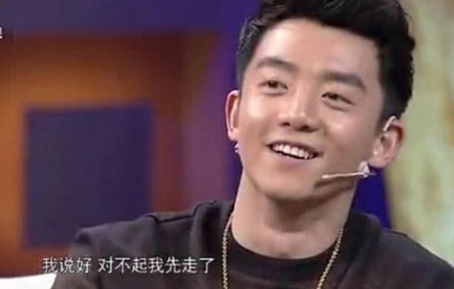 原来跑男撕名牌是这么拍的,被哄了好多年!网友还以为在拍戏呢