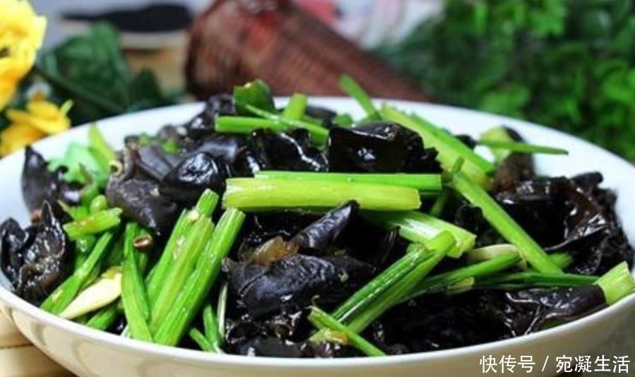 芹菜|这菜吃一个月了,体重回到怀孕前,坚持吃,体重不超100斤