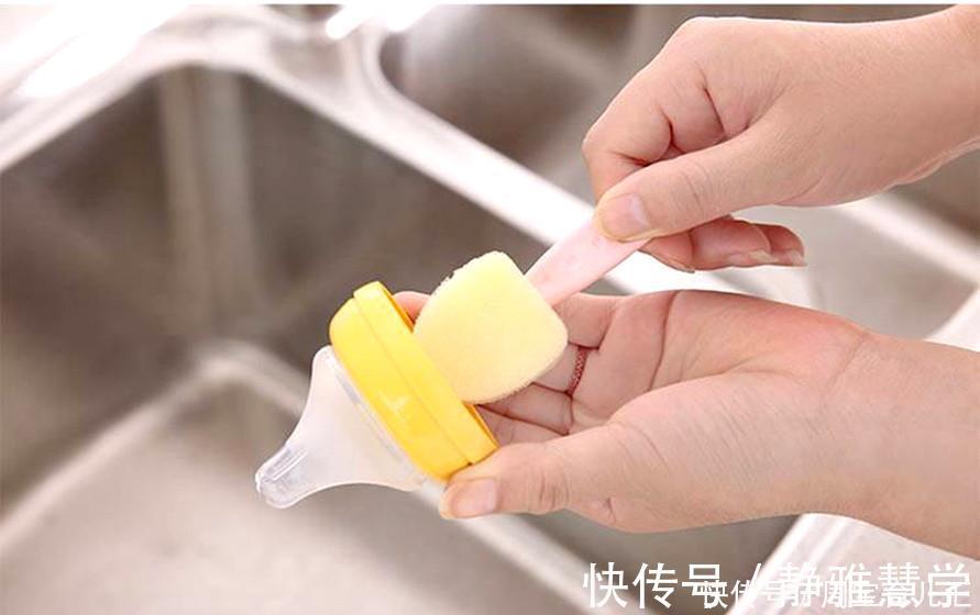 小丽|“哪来那么多讲究!”宝妈用开水烫奶瓶,自以为很干净,却坑了娃